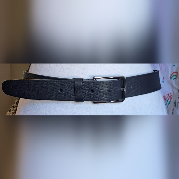 EUC Leyva Snake Scale Embossed Black Smooth Spanish Leather Handmade Belt 40in - Picture 1 of 4